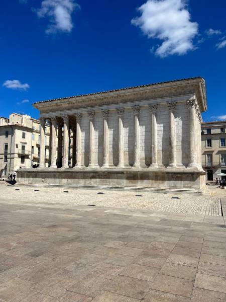 Rédiger une annonce légale pour un particulier ou auto-entrepreneur à Nîmes, dans le Gard et en France