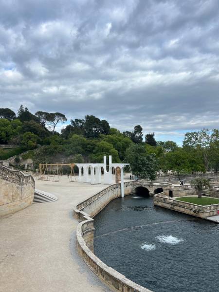 Publier une annonce légale de modification de société à Nîmes, dans le Gard et en France