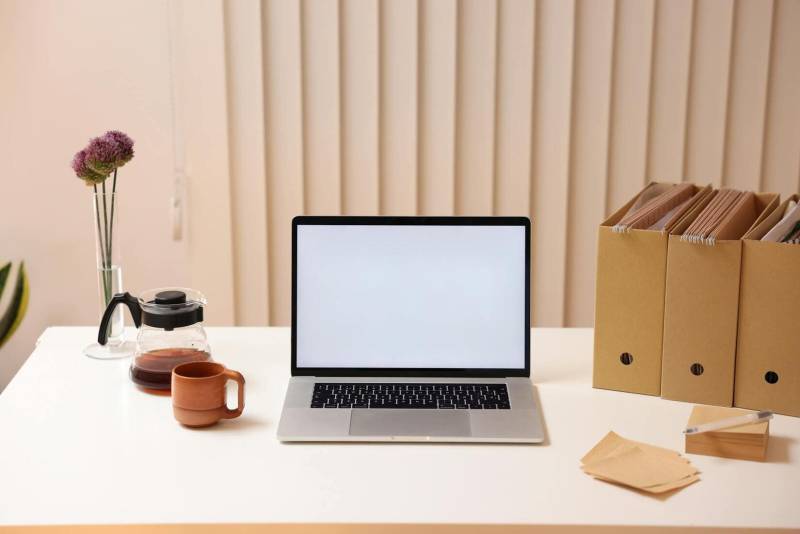 Rédiger une annonce légale en ligne avec un modèle pour un notaire dans le Gard et Nîmes